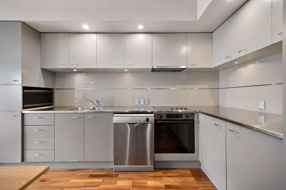 1L/22 Pakenham Street East_1