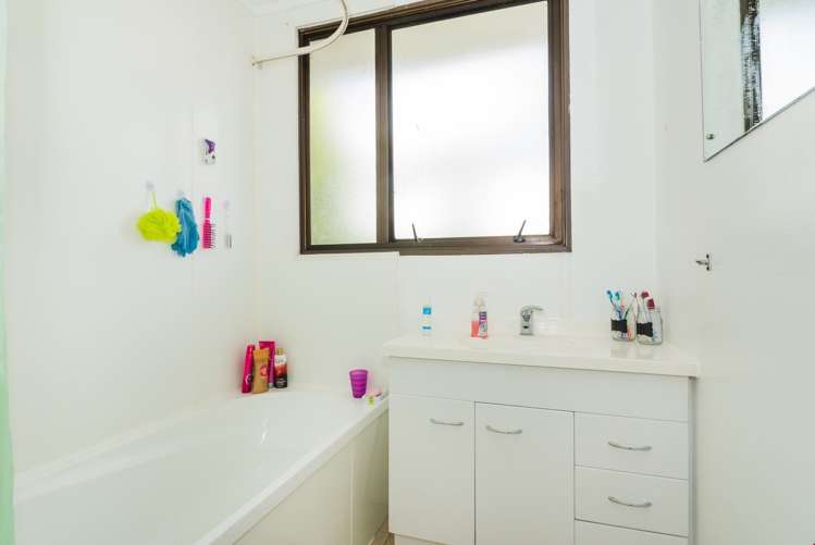 2/63 Hindmarsh Street Henderson_12