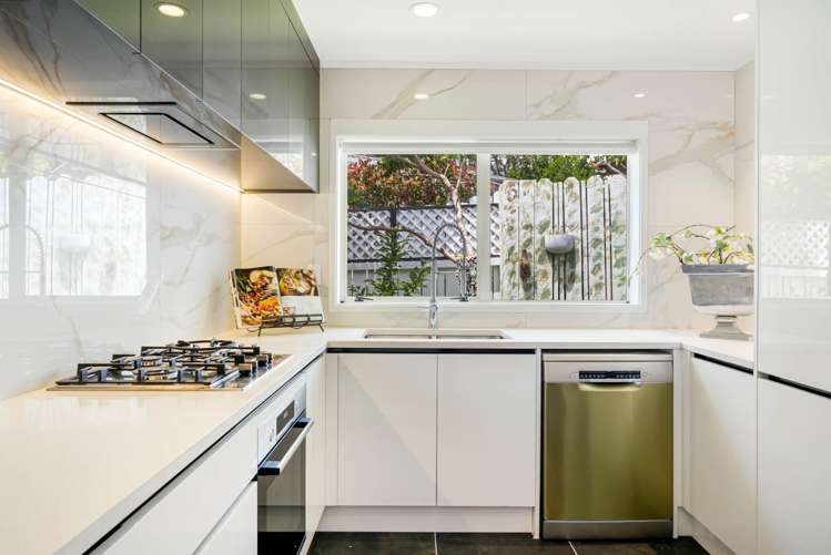 2/11 Taiko Court Northpark_21