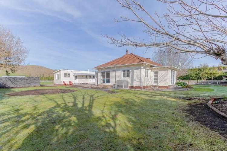 2a Riverbank Road_1