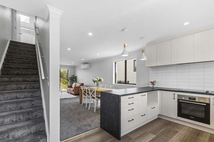 30 Bee Lane Whitby_4