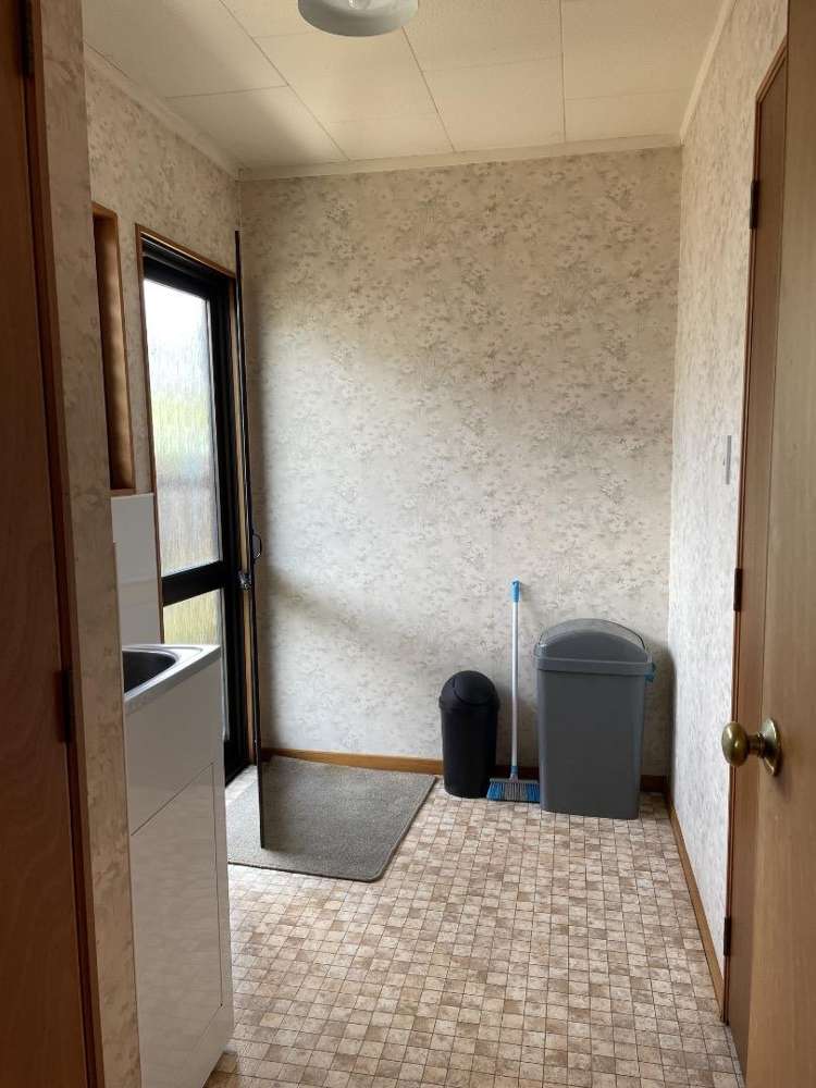 2/4 Second Avenue Avenues_4