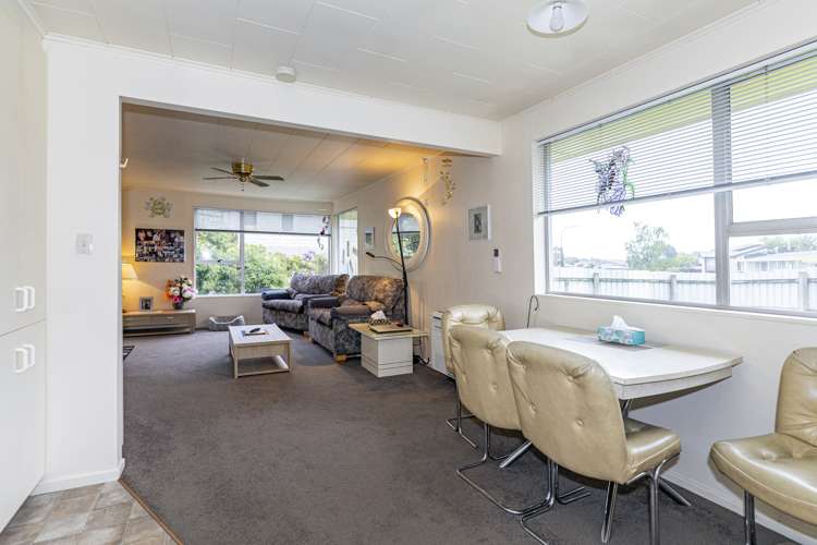 6 Clyde Carr Crescent Waimataitai_5