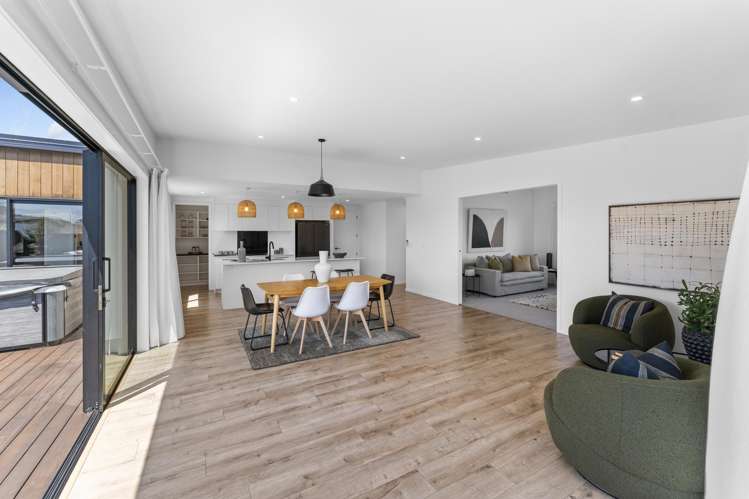 7 Greenway Crescent Richmond_10