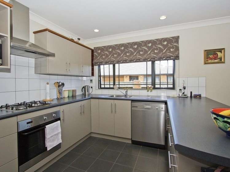 35 Moana Grove Waiwhetu_7