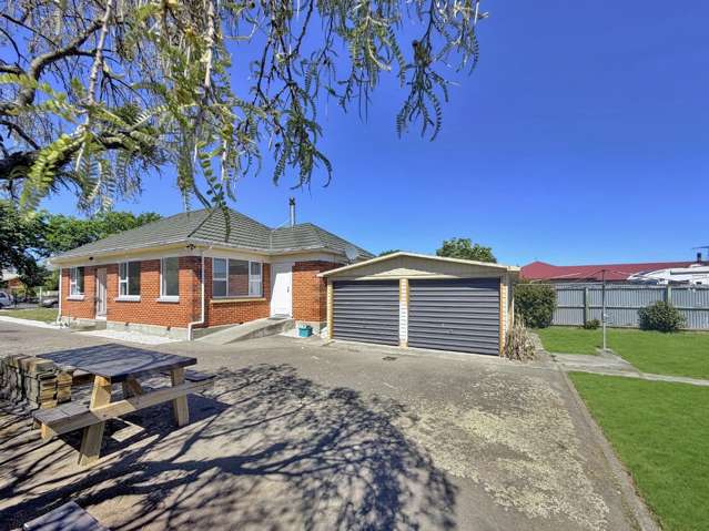 THREE BEDROOMS - ASHBURTON