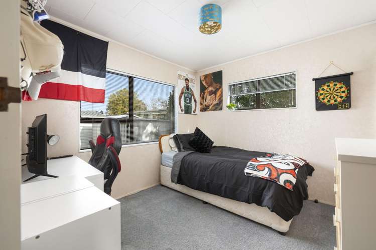 8 Deller Drive Carterton_9