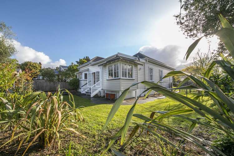 46 Woodglen Road Glen Eden_17