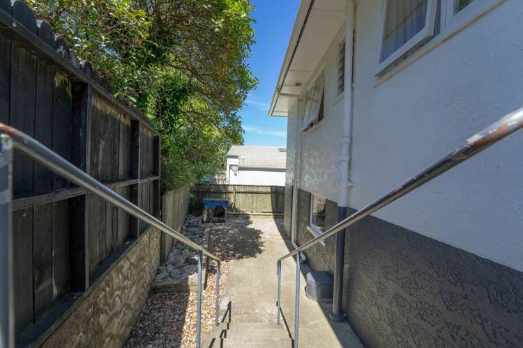 1/12 Matangi Street Stoke_17