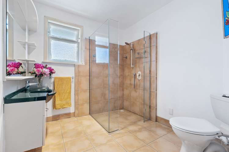 72 Saint Johns Street Woolston_19