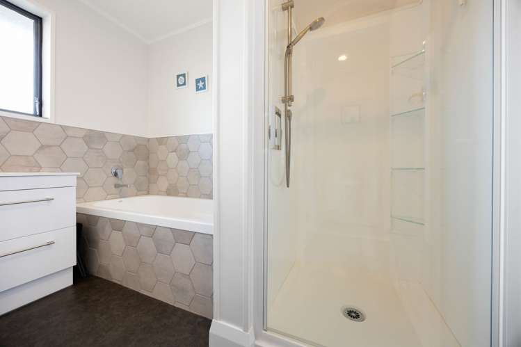 26 Dalton Crescent Dinsdale_14