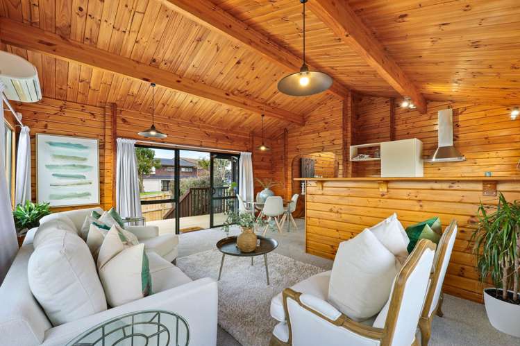 1/40 Drake Street Howick_2