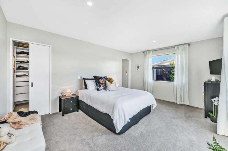 11 Florence Drive Lincoln_17