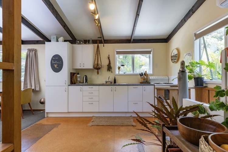 11 Karekare Road Karekare_8