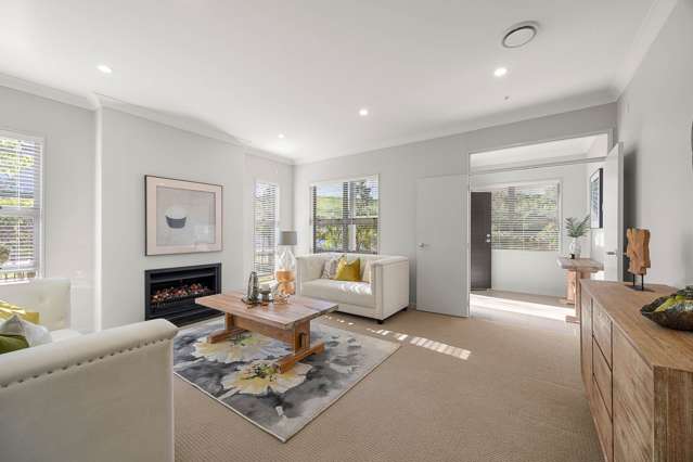 Grand Corner Elegance