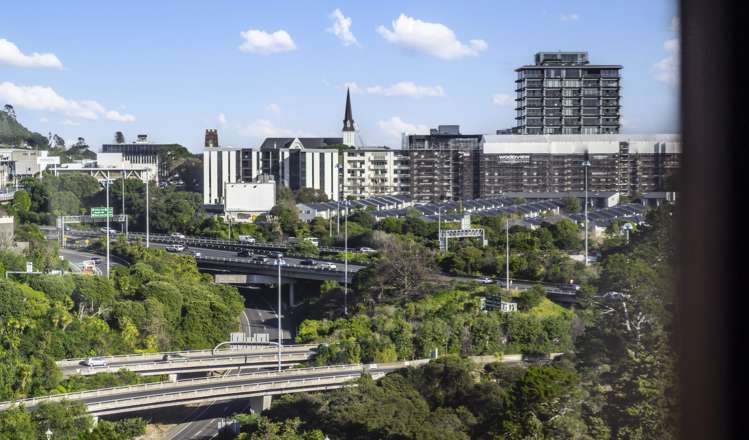 9c/2 Saint Martins Lane Grafton_17