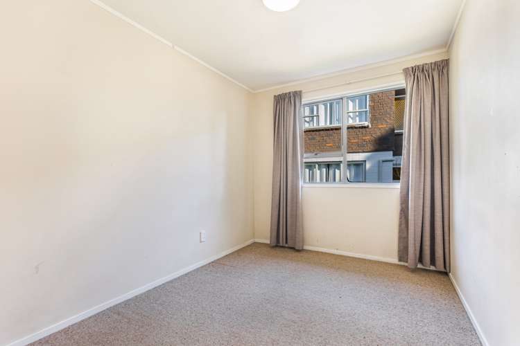 2/47 Royal Road Massey_12