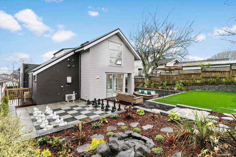 108 Saint Andrews Road Epsom_17