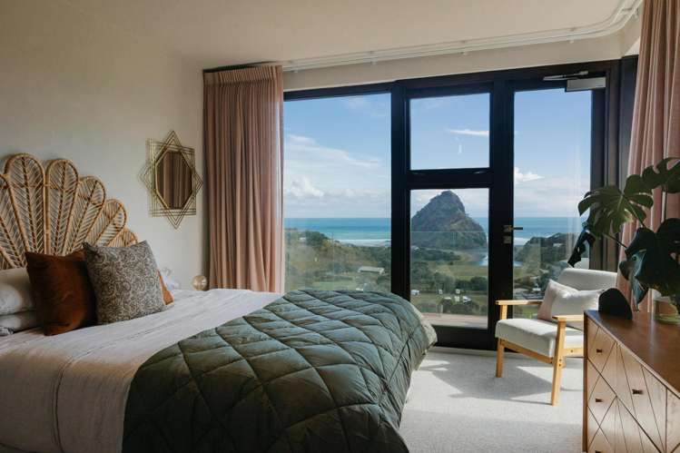 27 Glenesk Road Piha_18