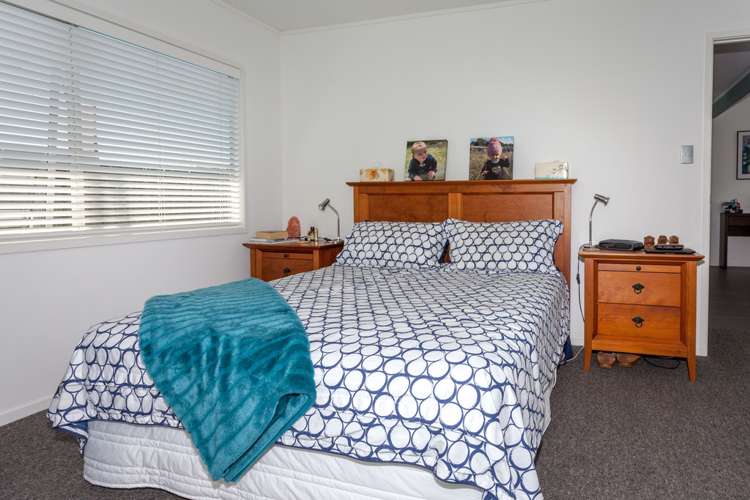 302 Port Road Whangamata_13