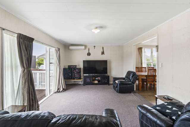 13 Parker Crescent Otara_3