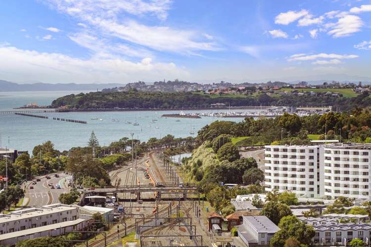 13B/100 Anzac Avenue 10015_17