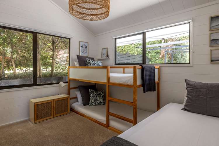 394 Sea View Road Onetangi_16