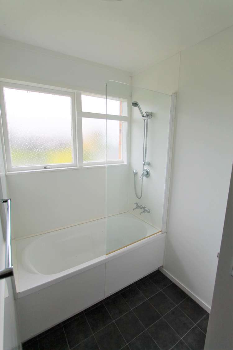 1/24 Dawnhaven Drive Te Atatu Peninsula_10