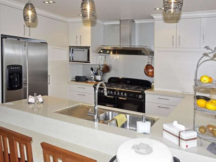 53 Ocean Beach Road Tairua_0