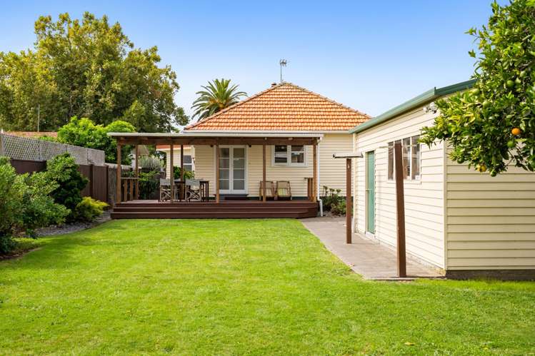 54 Douglas Mclean Avenue_0
