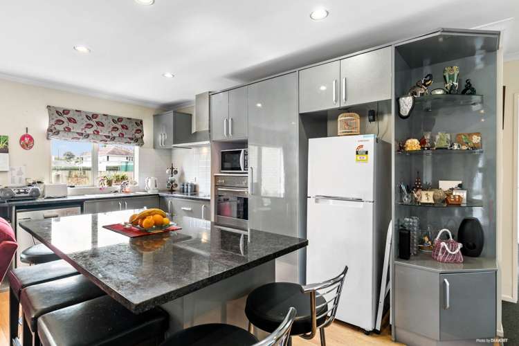 57 Freeland Avenue Mount Roskill_13