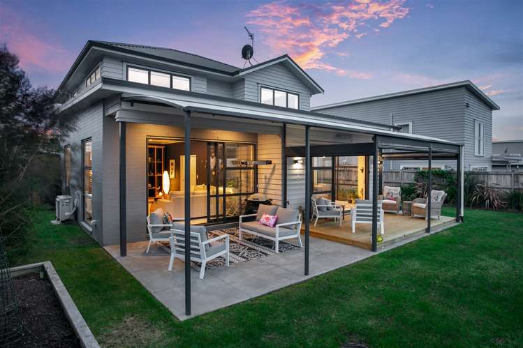 21 Kukuwai Avenue Red Beach_10