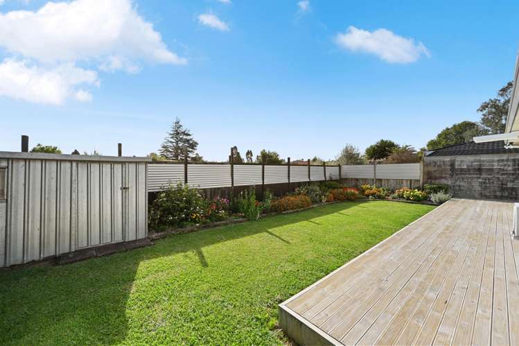 13B Sandalwood Drive Dinsdale_2