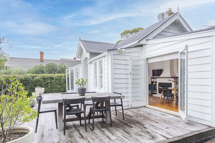 17 Onewa Road Northcote_4