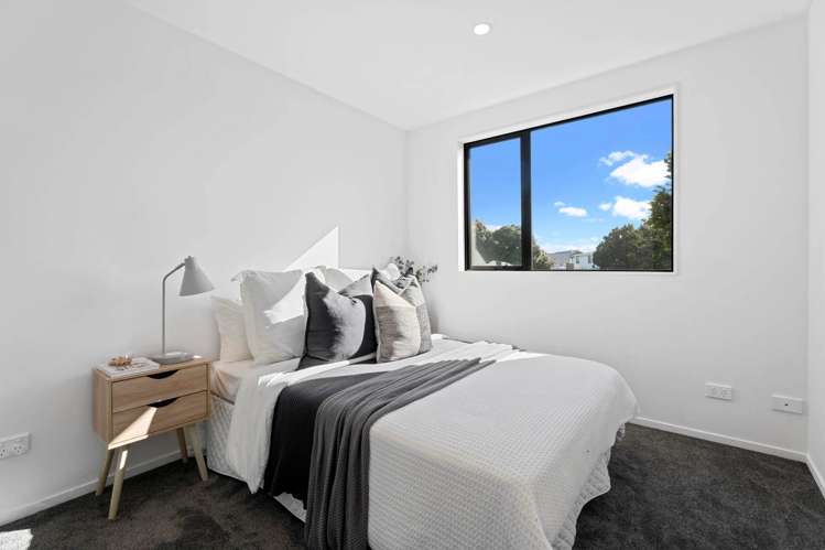 4/3 Derrett Place Mangere Bridge_6