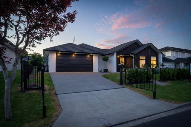 Sought-after Norfolk Downs - Bring your offers!