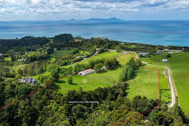 RARE COASTAL LIFESTYLE BLOCK