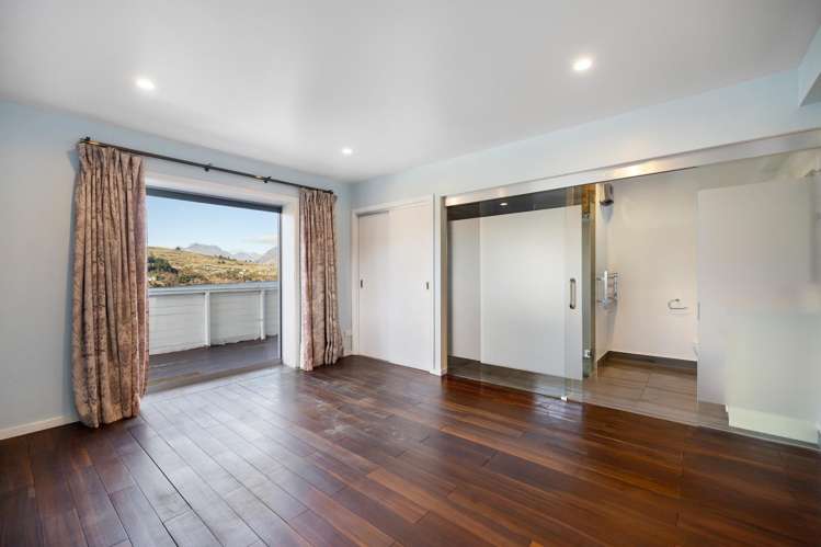 36 Perkins Road Queenstown Hill_22