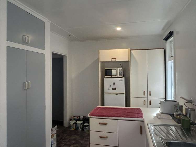 22 Hampden Street 10728_4