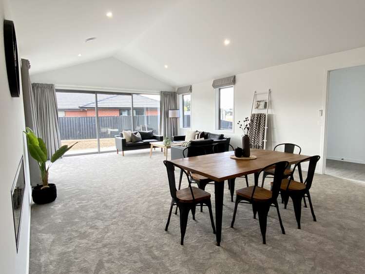 100 Hoffman Court Waikiwi_9