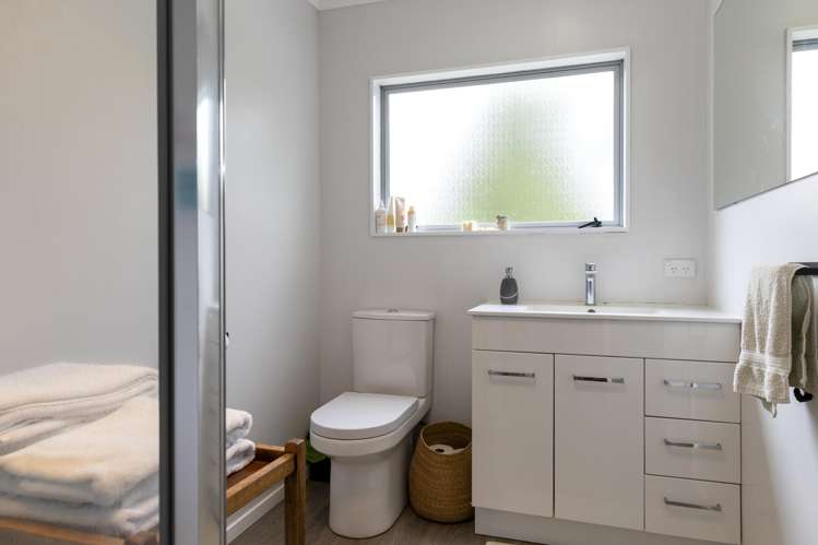 434 Whangamata Road Kinloch_27