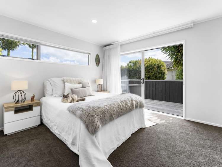 60 Intrepid Crescent Beachlands_19