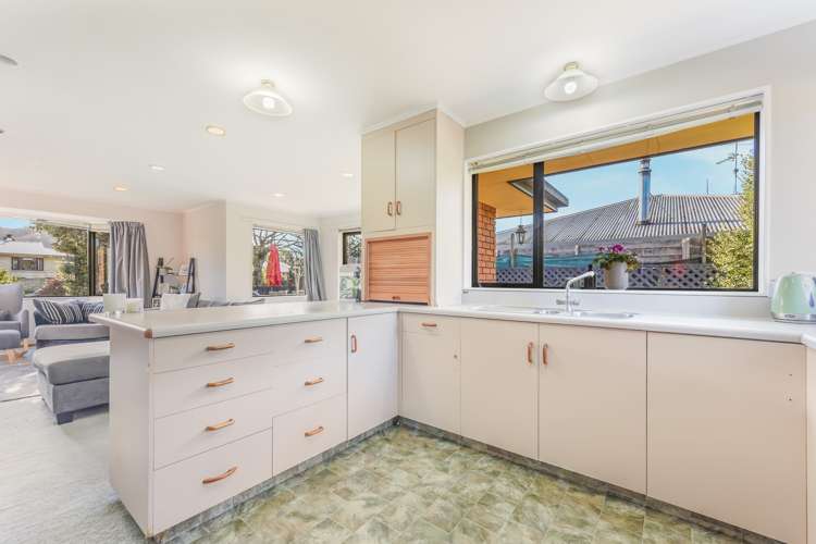 2 Harcourt Place Wakefield_8