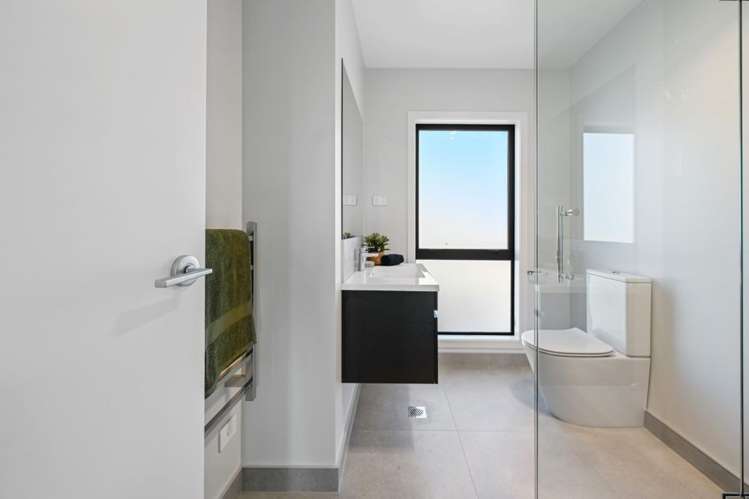 2/44 Rose Berry Crescent Flagstaff_2