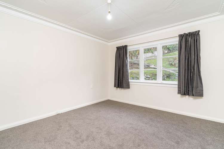 8 Robinson Street Lookout Point_9