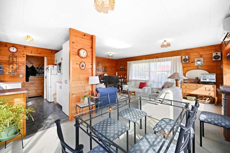 2 Emma Place Pukete_6