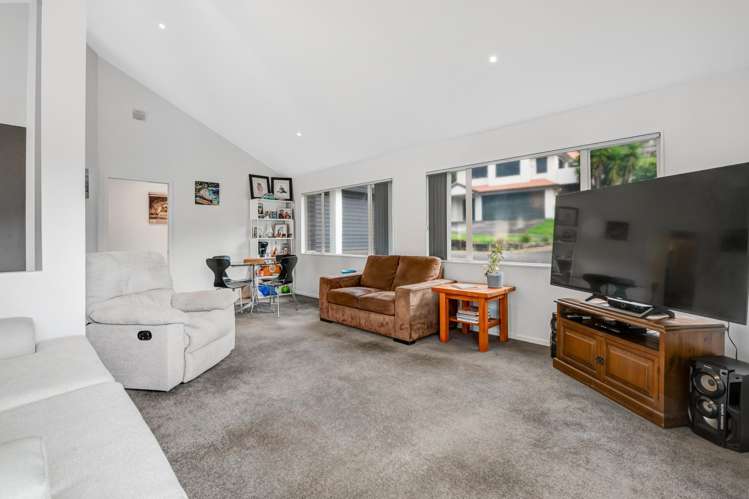 11 Kestrel Heights Arkles Bay_18