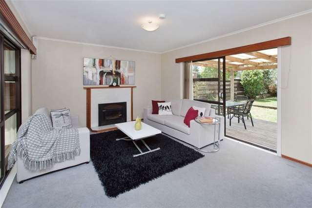 21 Trojan Crescent New Lynn_2