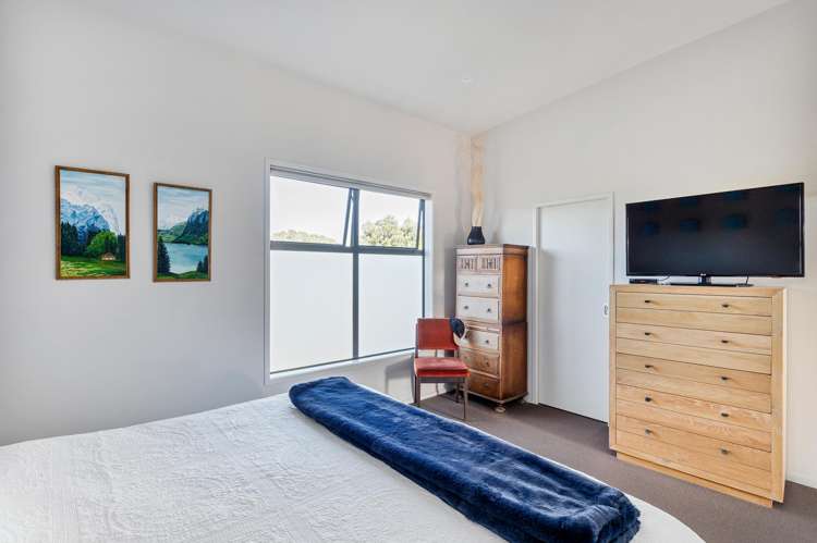 40/73 South Highway - Sovereign Pier Whitianga_13