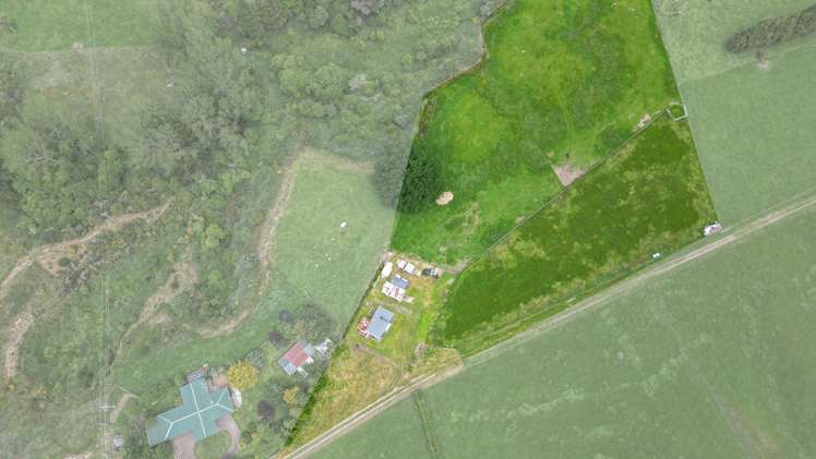 698 Corbett Road Ngakuru_14